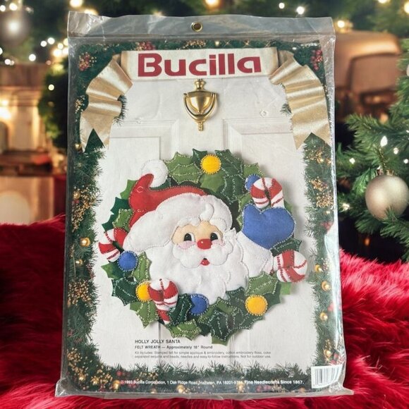 Bucilla Holly Jolly Santa Felt Wreath Kit 18" Round Holiday Craft Kit Sealed - Picture 1 of 5